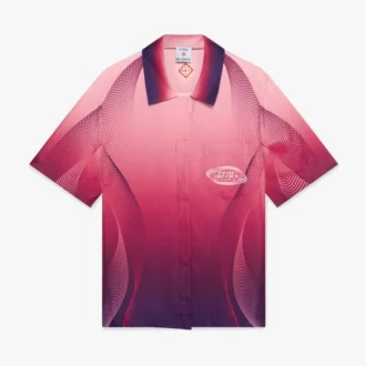 Auberginefärgad kortärmad silkesskjorta med kubansk krage i Shorts-stil