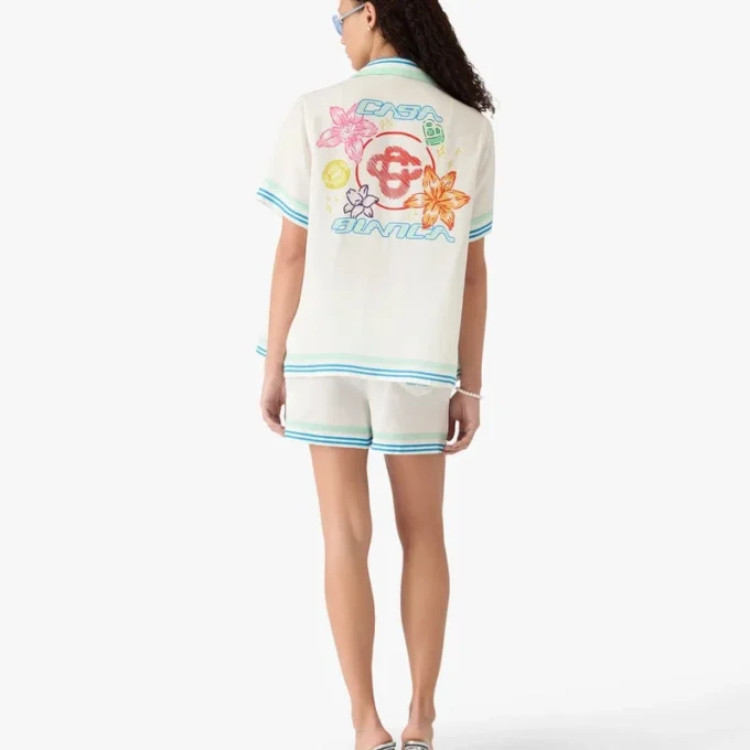 Blommig kortärmad silkeshorts med kubansk krage