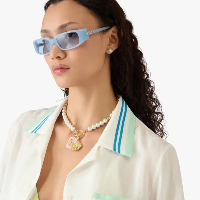 Blommig kortärmad silkeshorts med kubansk krage