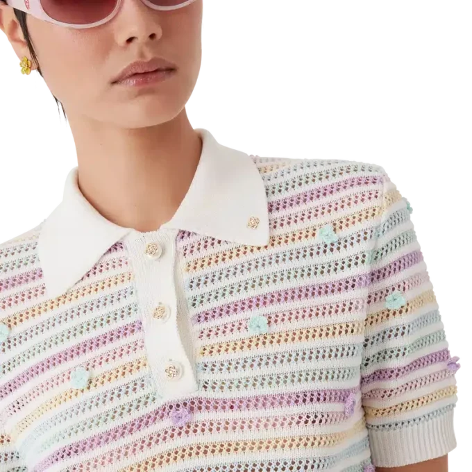 Blommig randig bomullspikétröja i virkat