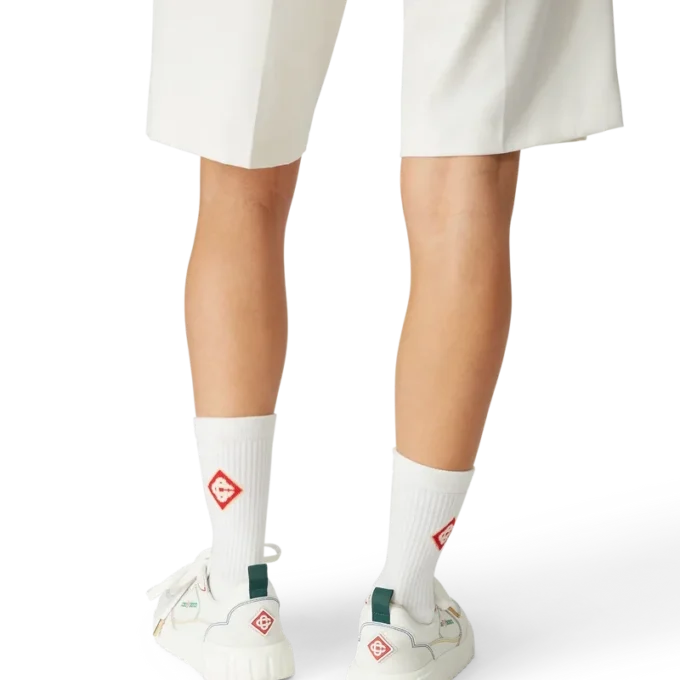 Court vita och flerfärgade sneakers för dam