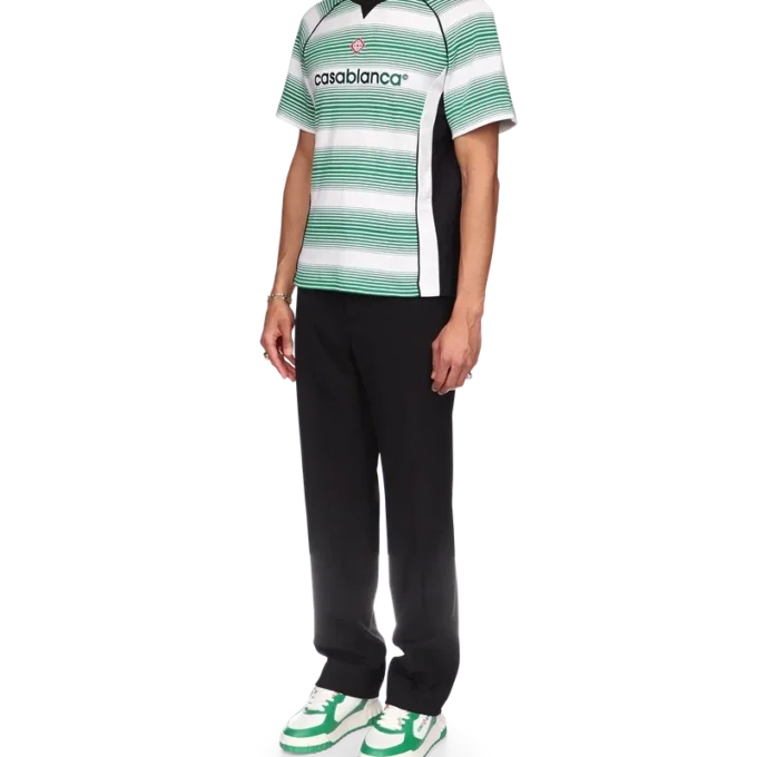 Fotbollst-shirt med paneler i gradientrandigt mönster