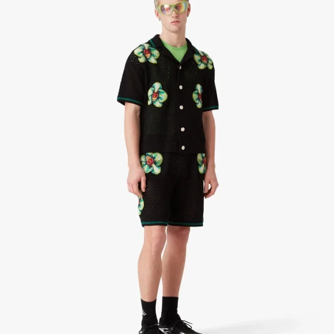 Glitch Orchid broderad kortärmad virkad skjorta