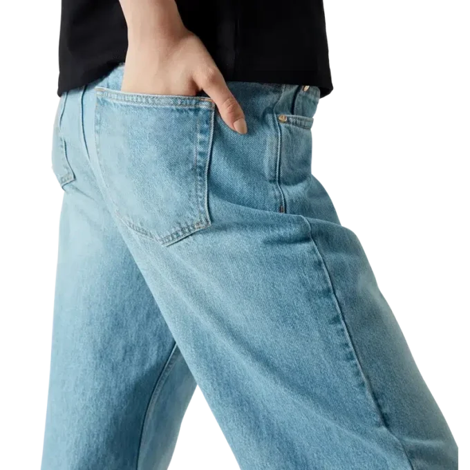 Graffiti-slitna jeans