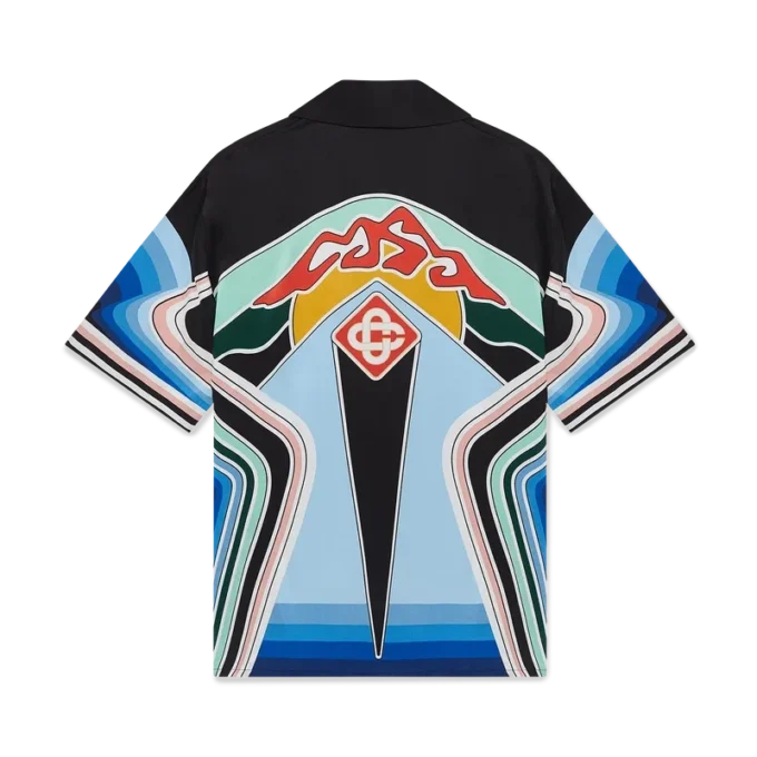 Grafisk kortärmad silkesskjorta med bergsmotiv