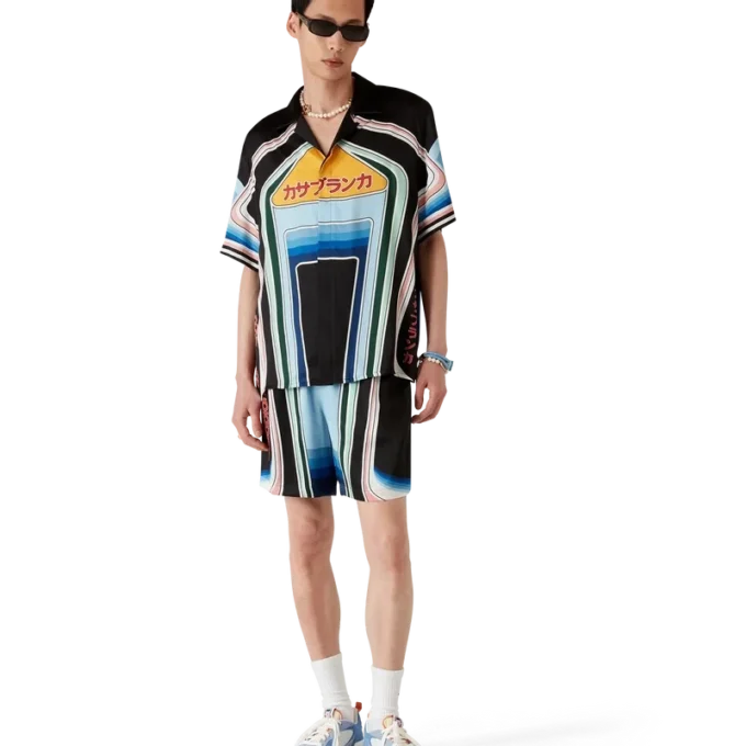 Grafisk kortärmad silkesskjorta med bergsmotiv