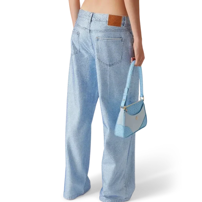 Jeans med kristallprydnader
