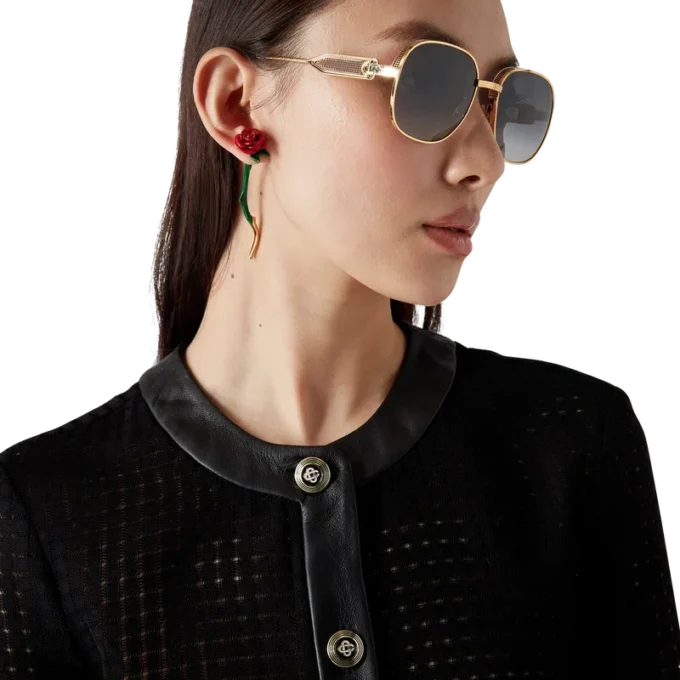 Kort skräddarsydd jacka med öppen väv