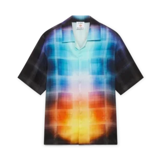 Kortärmad skjorta i viskosblandning med gradientrutmönster på shortsen