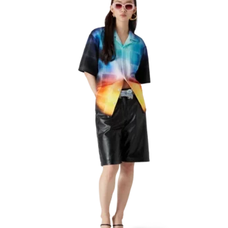 Kortärmad skjorta i viskosblandning med gradientrutmönster på shortsen