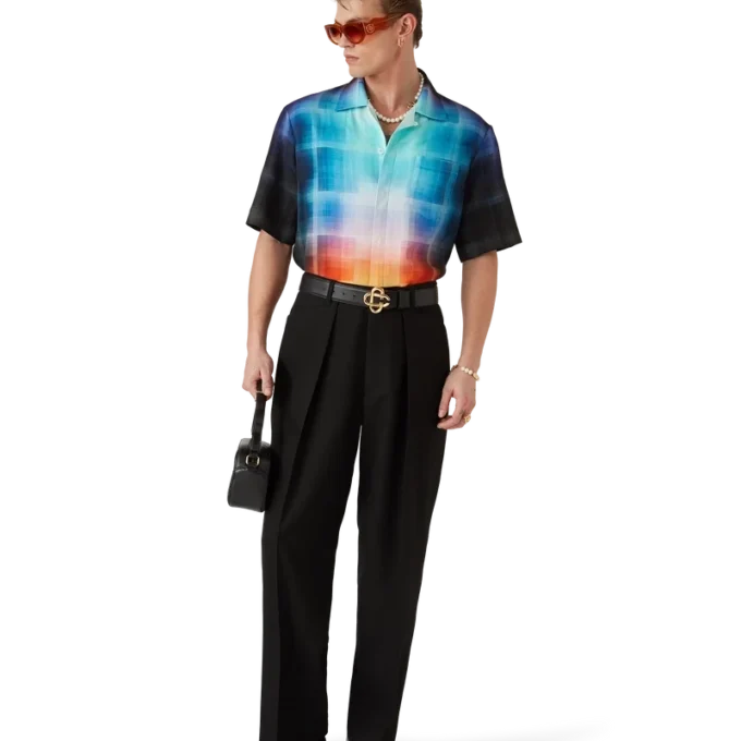 Kortärmad skjorta i viskosblandning med gradientrutmönster på shortsen