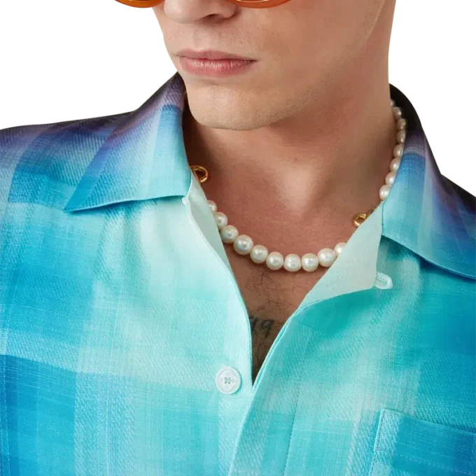 Kortärmad skjorta i viskosblandning med gradientrutmönster på shortsen