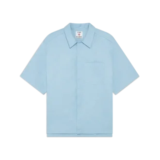 Ljusblå kortärmad skjorta med monogram