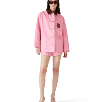 Mini-shorts i präglat läder