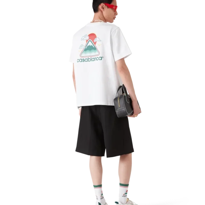 Montagne Ondulee kortärmad T-shirt Montagne Ondulee kortärmad T-shirt