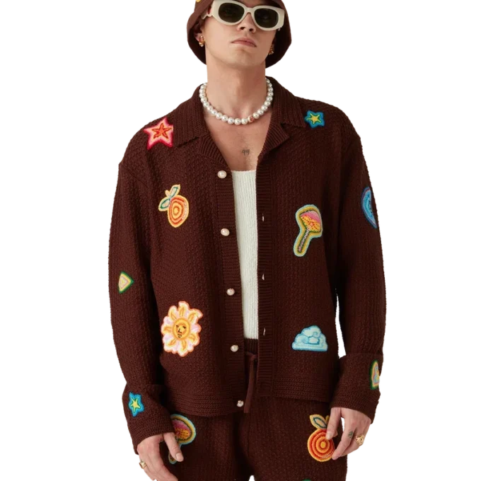 Motiv-virkad skjorta