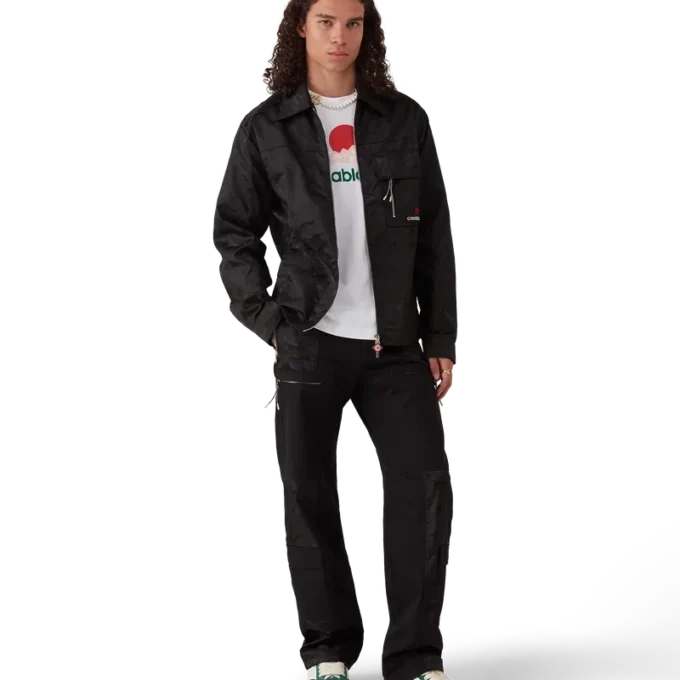 Nylon Mountain kortärmad kamouflage-shorts med dragkedja