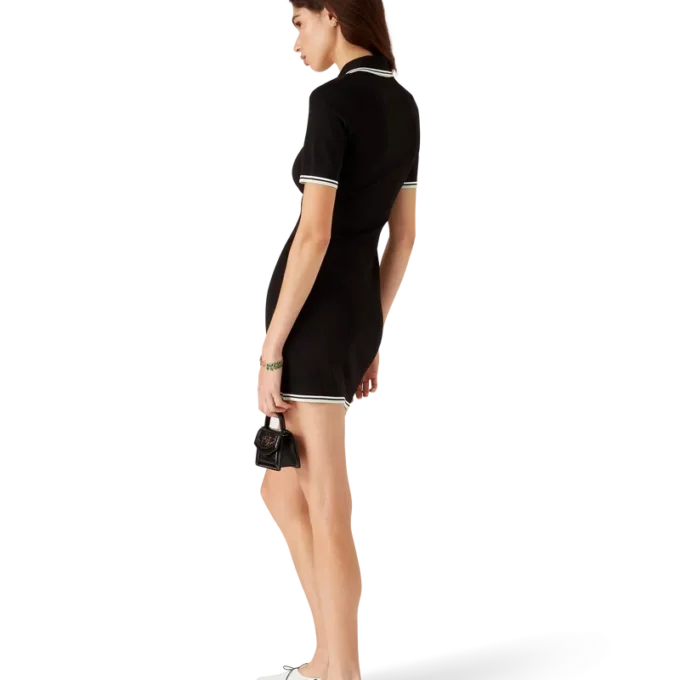 Poloklänning i viskos med V-ringning Poloklänning i viskos med V-ringning