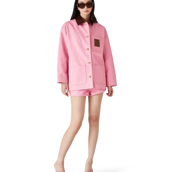 Präglad läderkavaj i arbetsstils