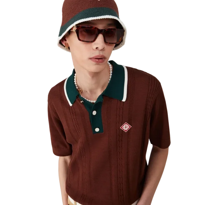 Randig virkad mössa