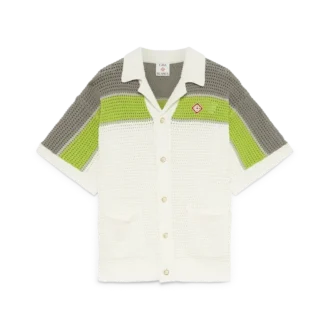 Randig virkad skjorta