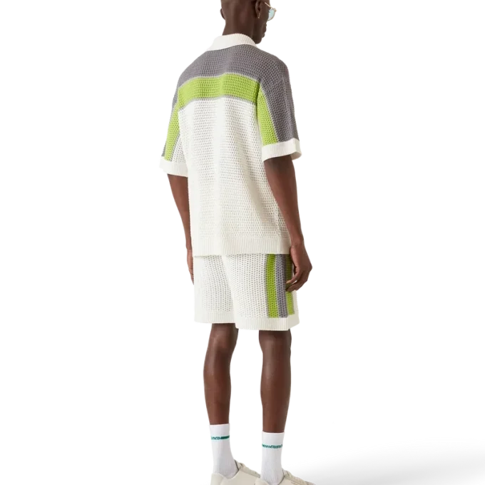 Randig virkad skjorta