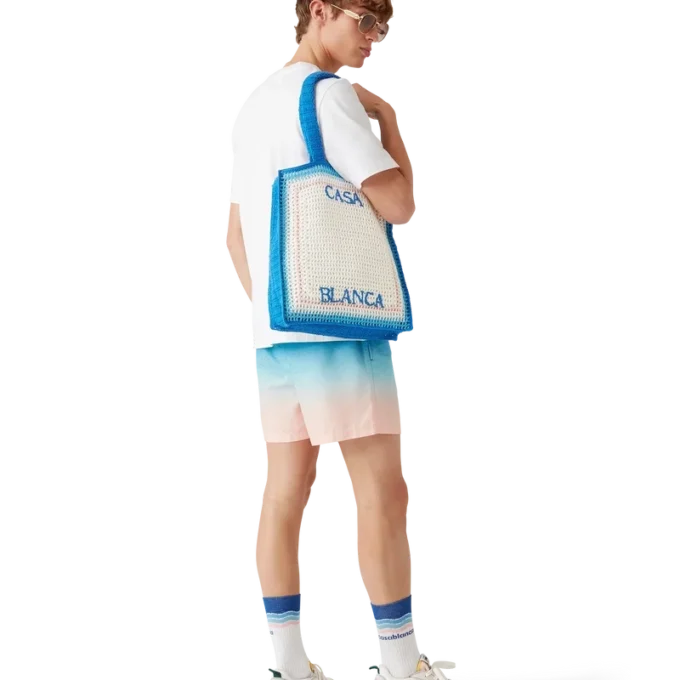 Randig virkad väska