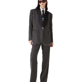 Skräddarsydd jacka med kristallprydnader