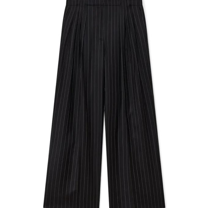 Skräddarsydda byxor i ull med smala ränder och tre veck