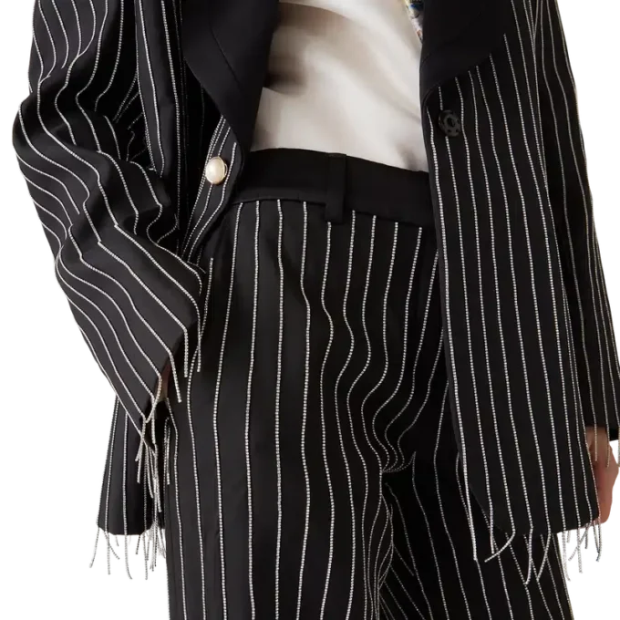 Skräddarsydda byxor med kristallprydnader