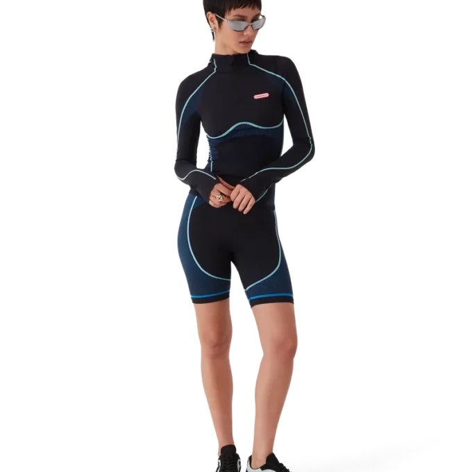 Sömlös långärmad tröja med huva Sömlös långärmad tröja med huva