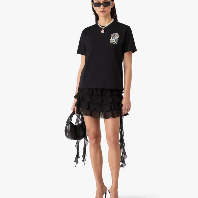 Svart kortärmad T-shirt med graffitimotiv