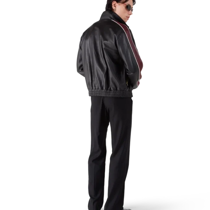 Svart läderjacka Svart läderjacka