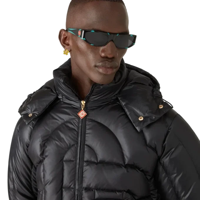 Svarta och mintgröna sportglasögon