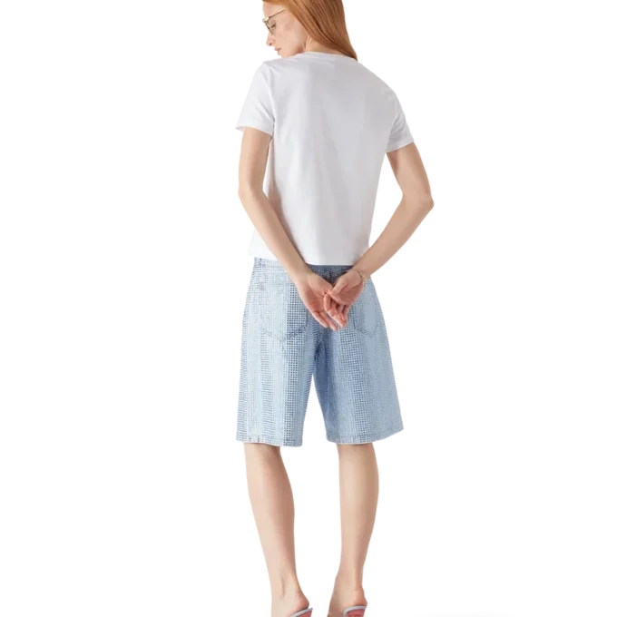 T-shirt med kort ärm och Crystal Warped-logotyp på shortsen