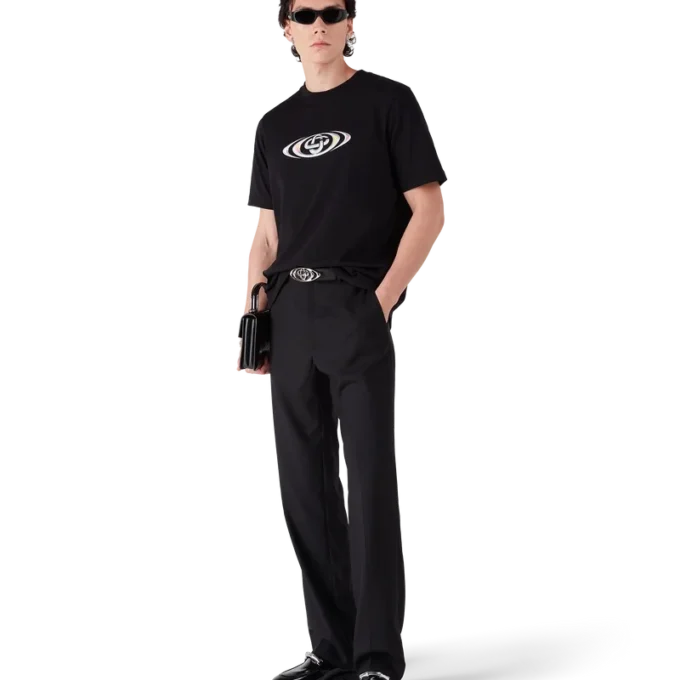 T-shirt med Warped-logotyp och korta shorts