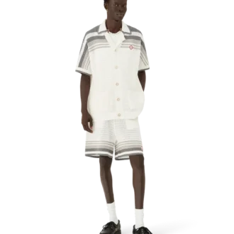 Tennis-virkad skjorta