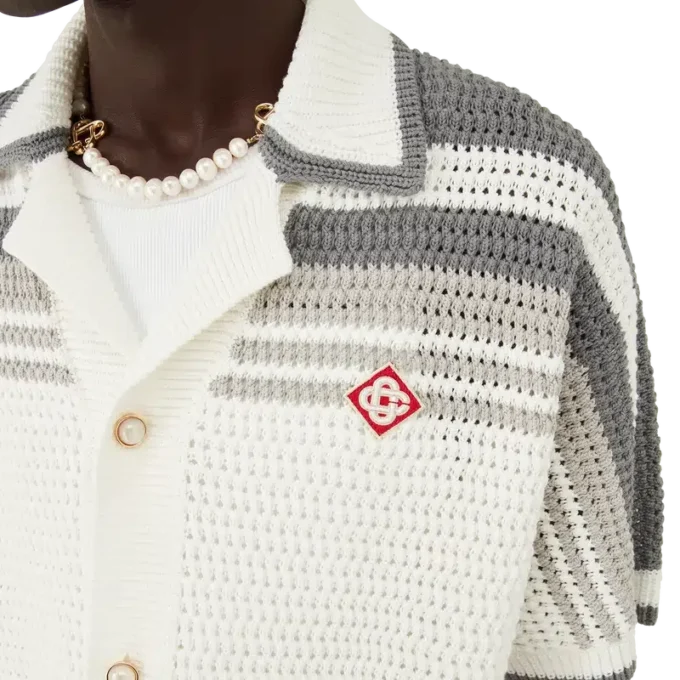 Tennis-virkad skjorta