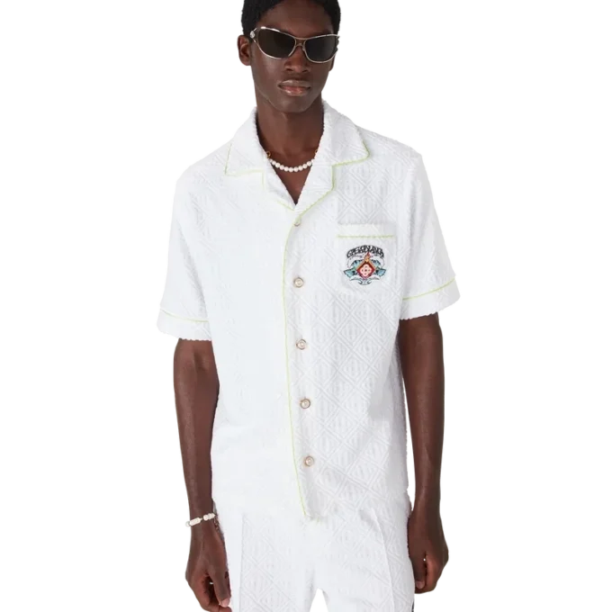 Vit klassisk kortärmad frotté-skjorta med shorts