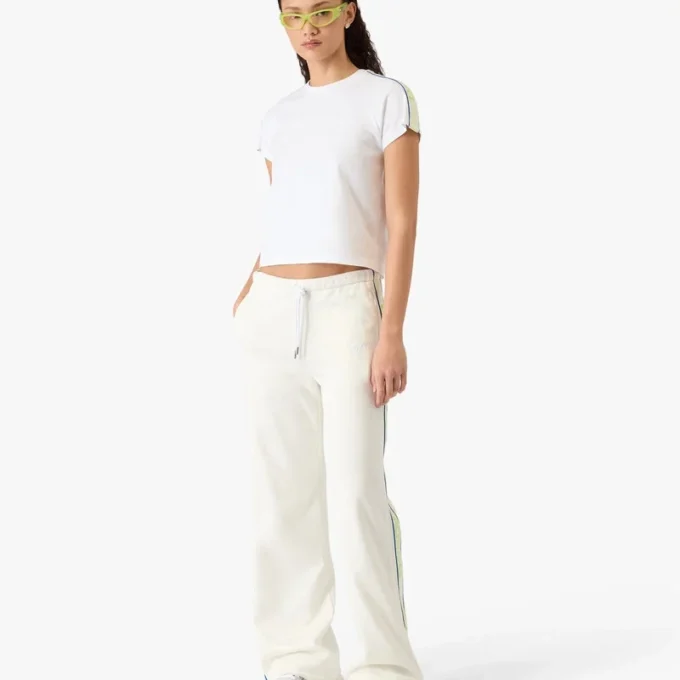 Vit kortärmad T-shirt med lagerkrans