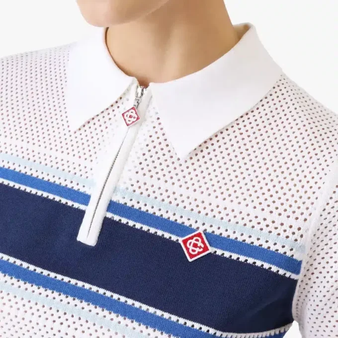 Vit och blårandig mesh-top